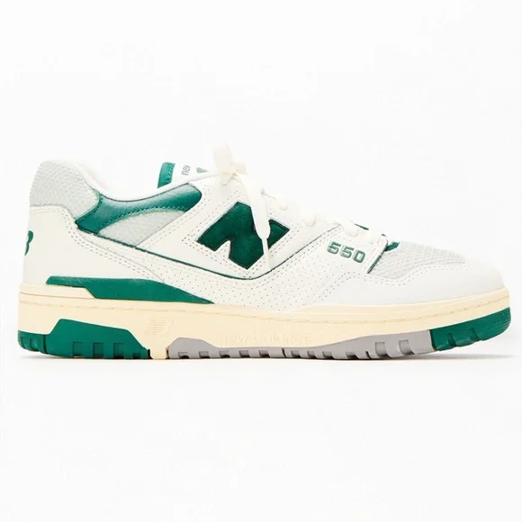 NWT • New Balance • Green 550 Sneaks • Size 6.5 Men/8 Women • 💚🤍 - Picture 3 of 16